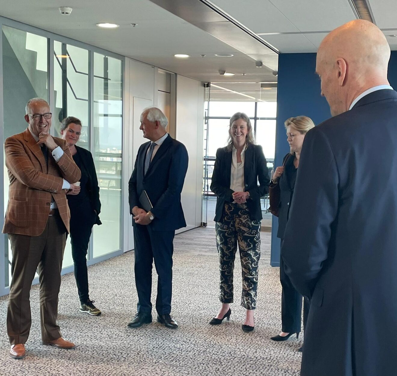 Minister van VWS en burgemeesters op bezoek bij Zorgcoördinatiecentrum Rotterdam-Rijnmond